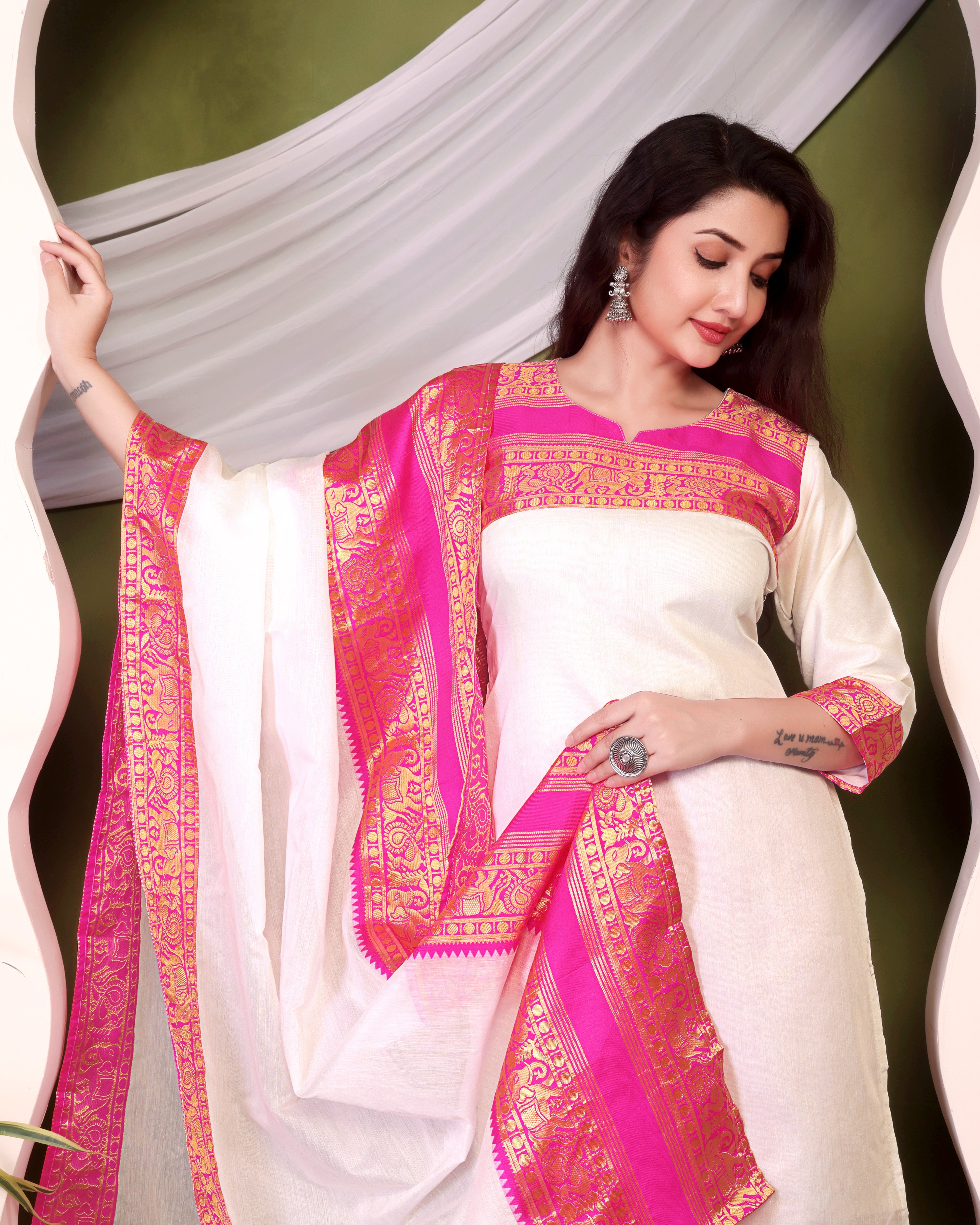 Cotton Kurti and Dupatta with Intricate Weaving Work