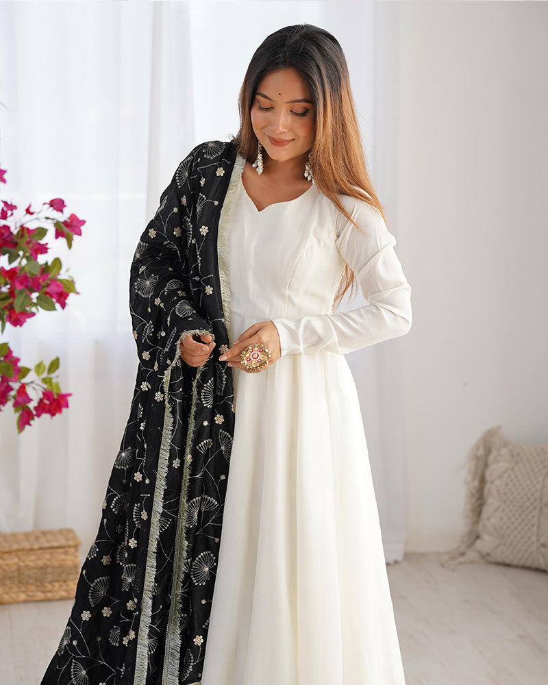Elegant White Georgette Anarkali Suit with Black Sequins & Zari Lace Dupatta