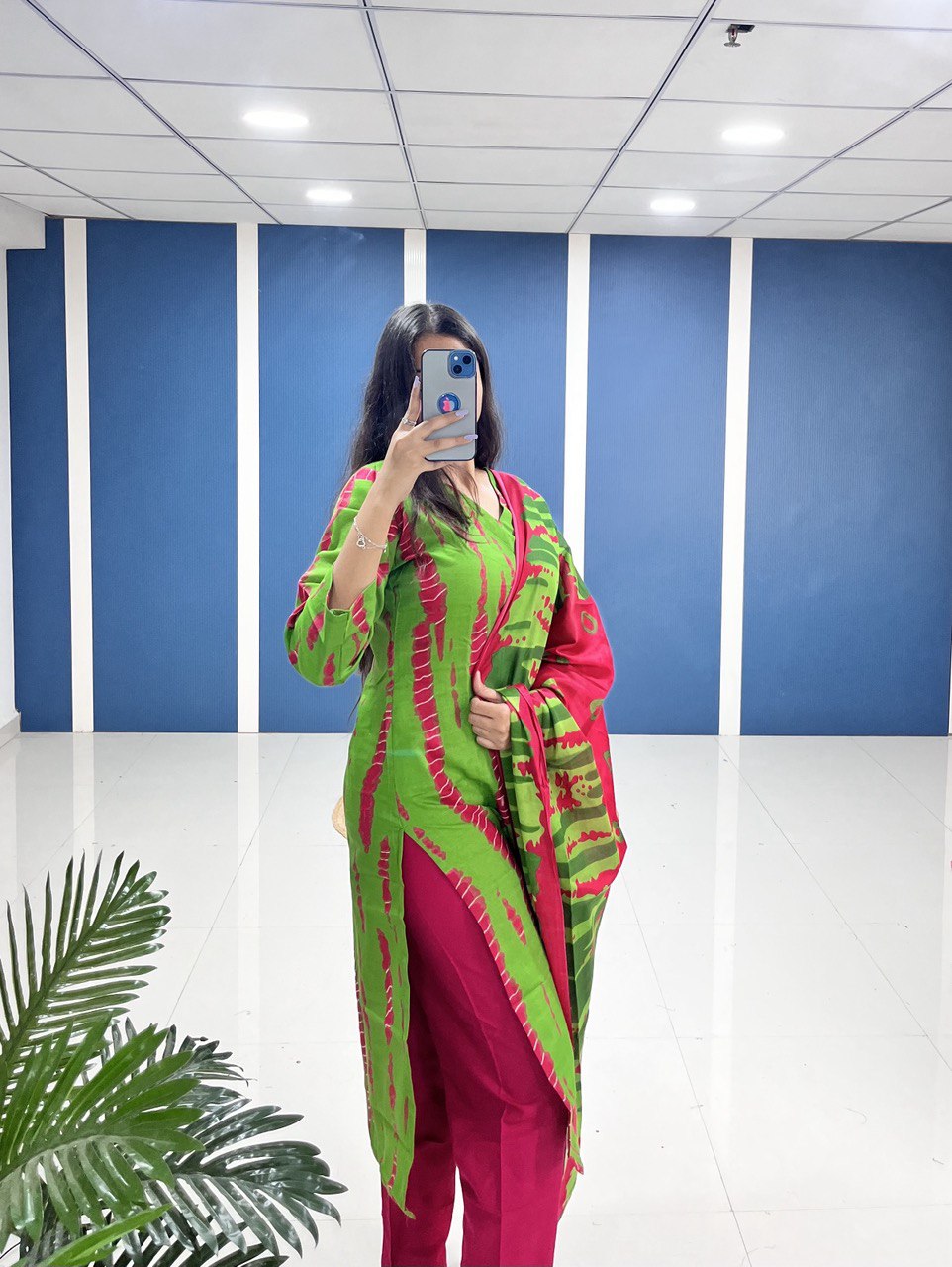 New Look in Printed Kurti & Trousers with Dupatta Set!