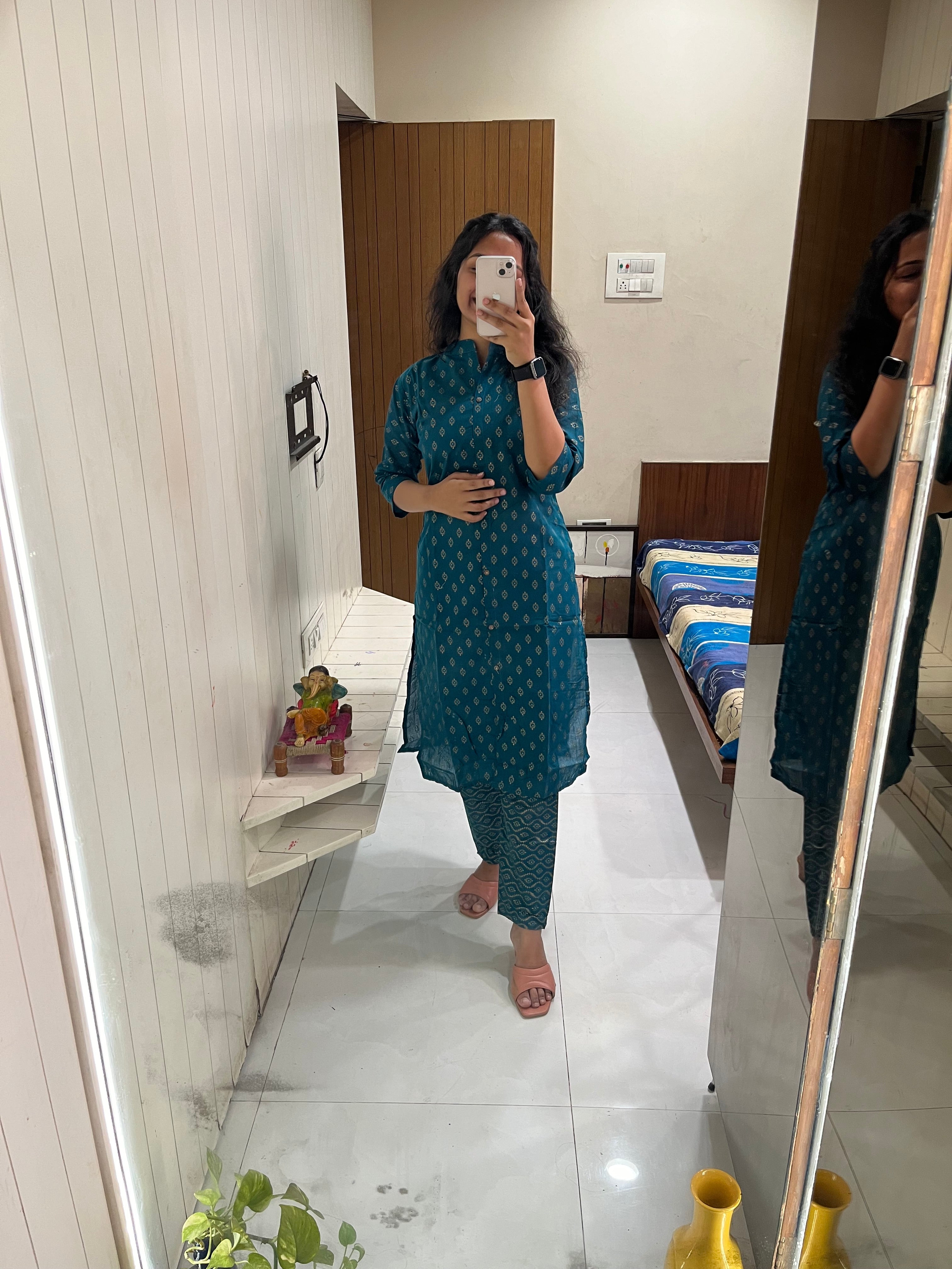 Graceful Everyday Wear: Printed Kurti with Matching Pants