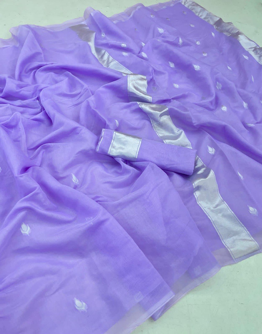 Soft Lilen Slab Saree  Perfect for Festive and Cultural Celebrations