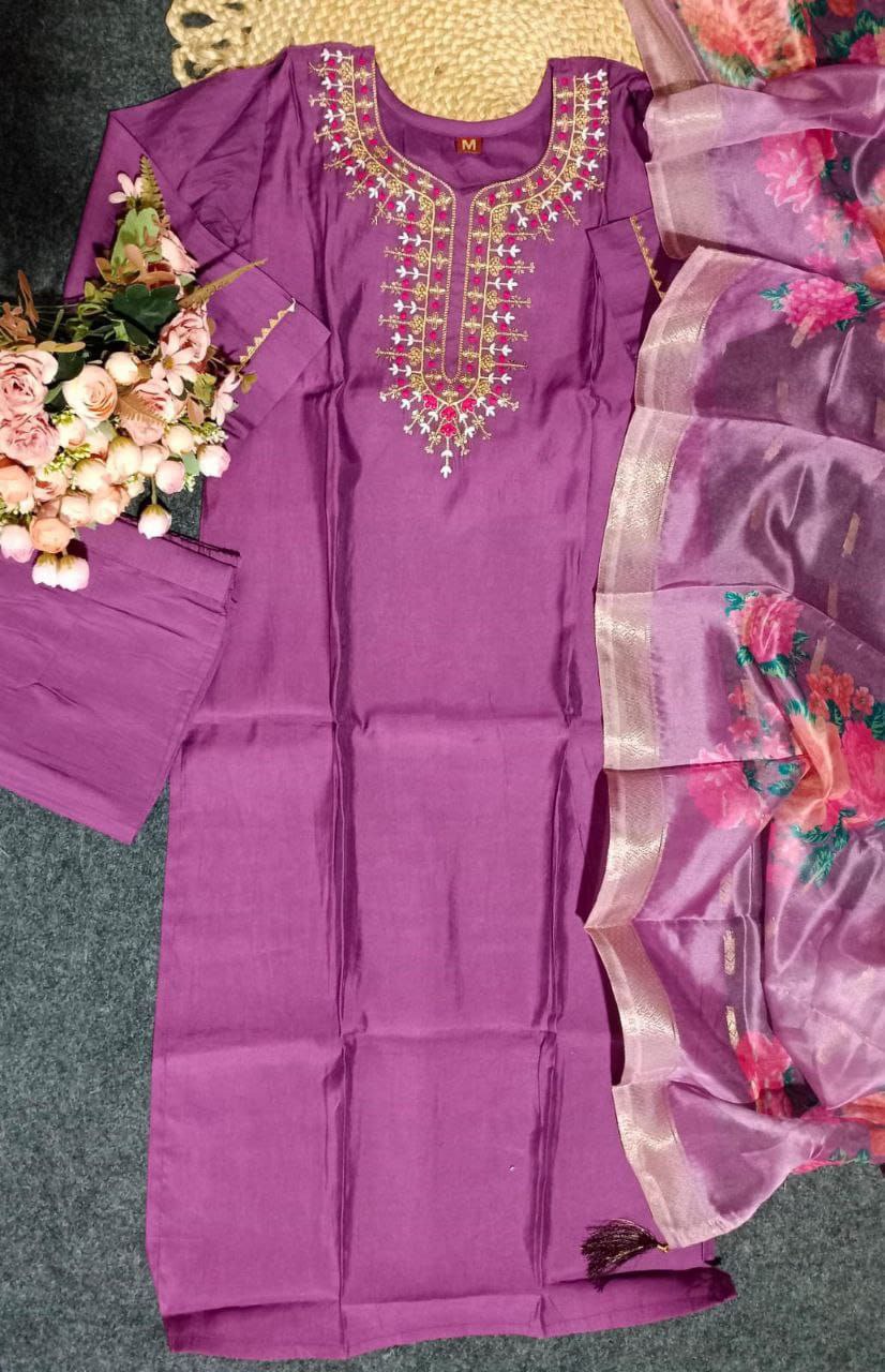 Embroidered Rayon Slub Suit Set with Organza Dupatta