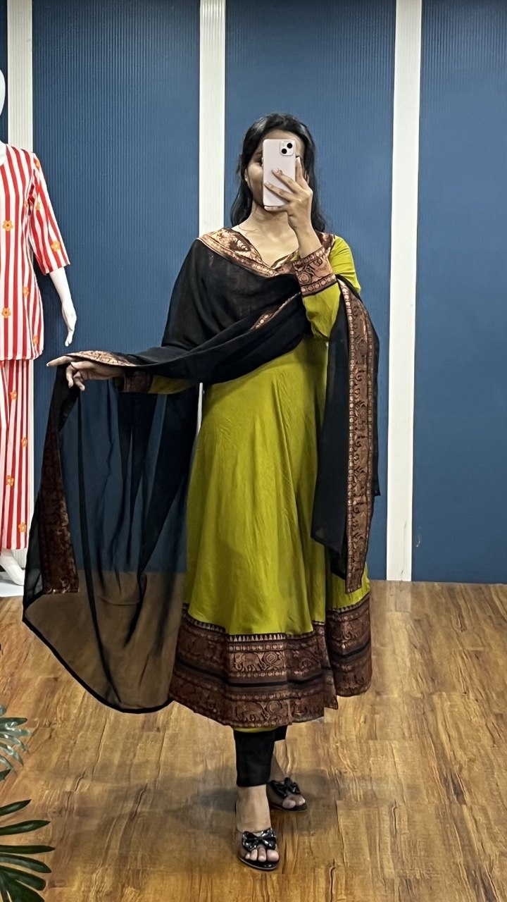 Vichitra Silk Gown with Dupatta