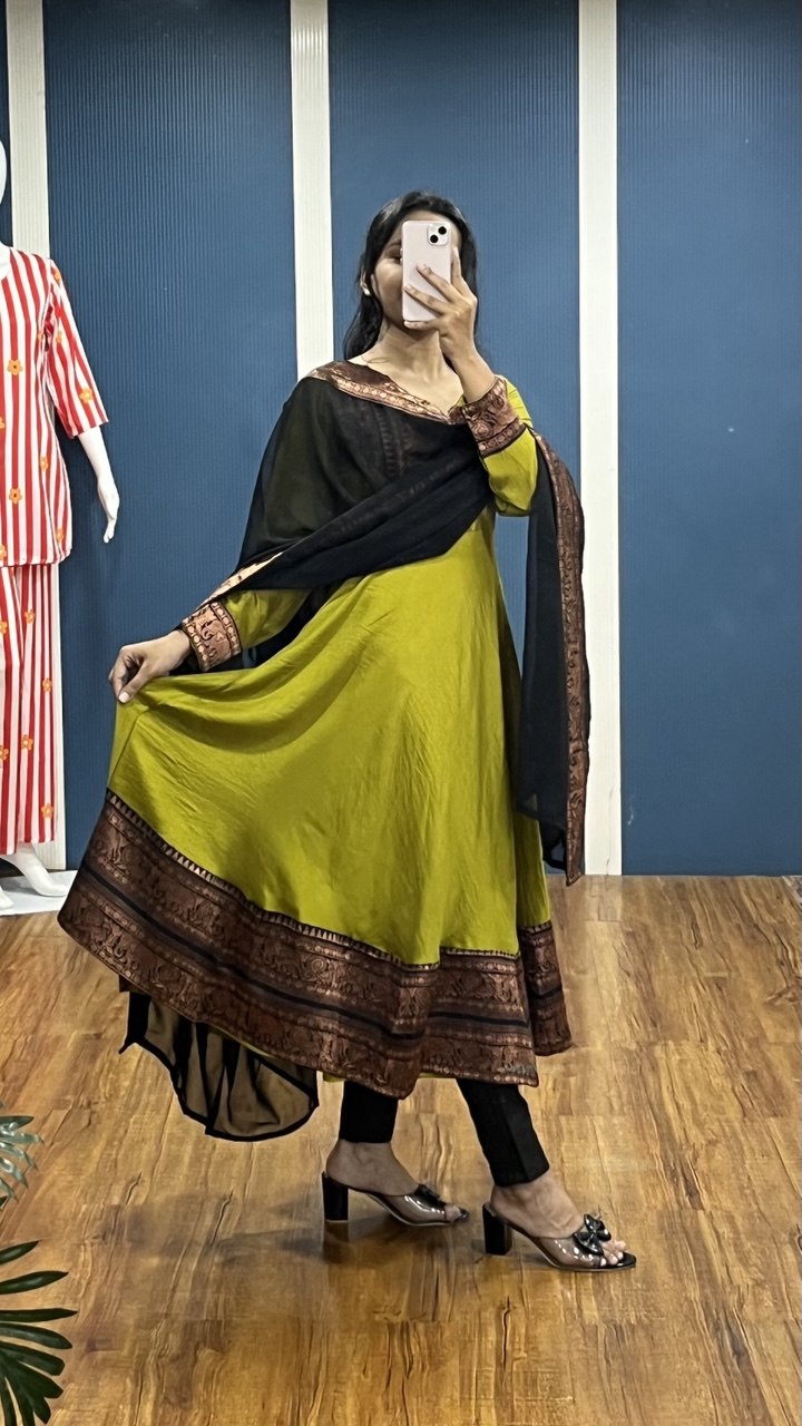 Vichitra Silk Gown with Dupatta