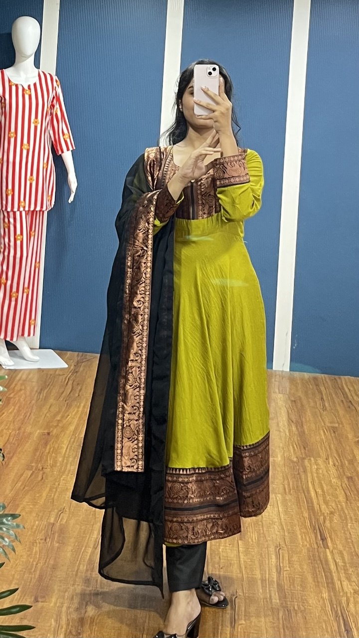 Vichitra Silk Gown with Dupatta