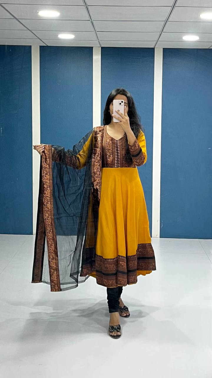 Traditional Anarkali Kurta Set in Vichitra Silk with Zari Detailing