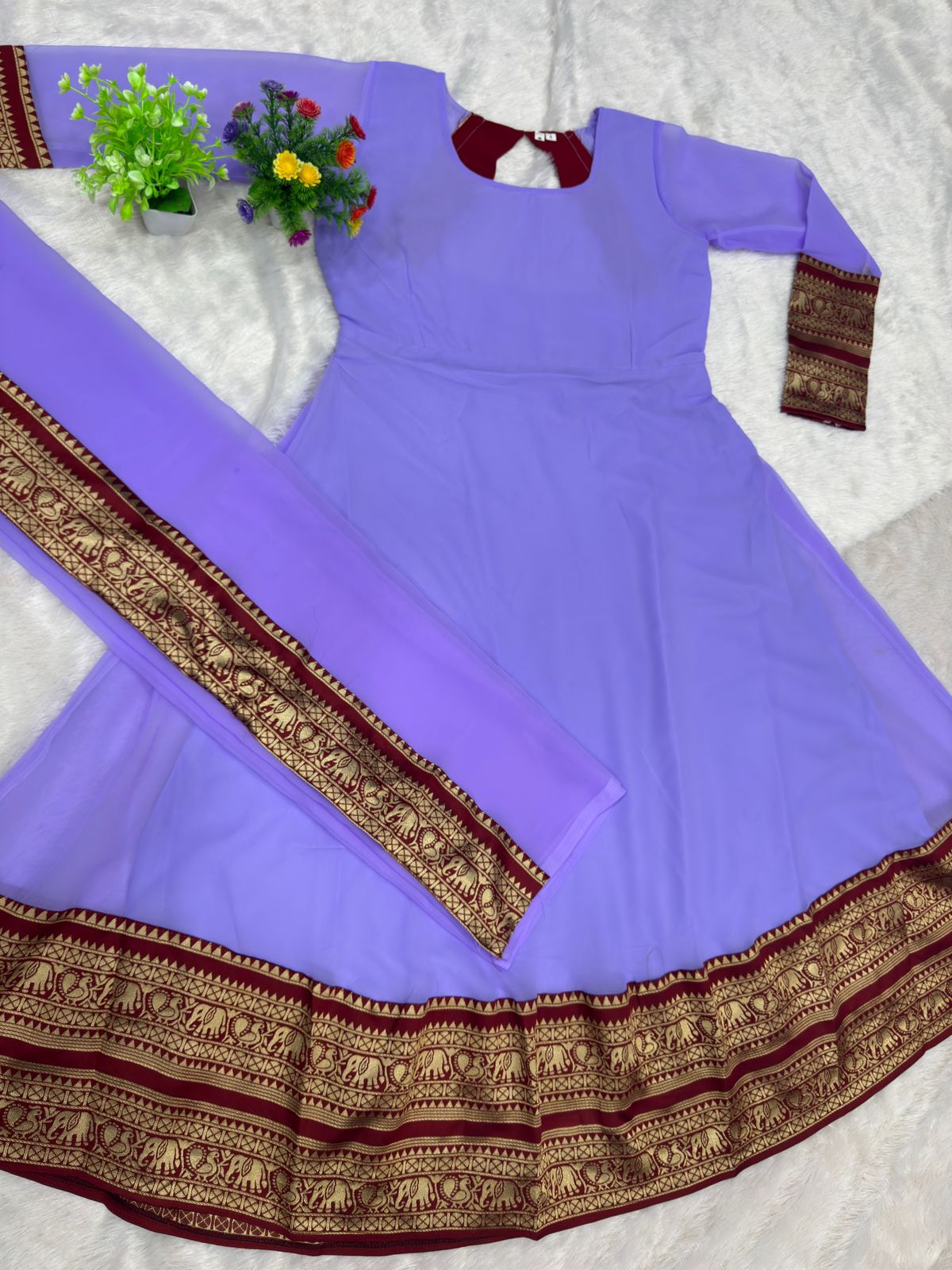 Graceful Anarkali Kurta with Ethnic Border Detail